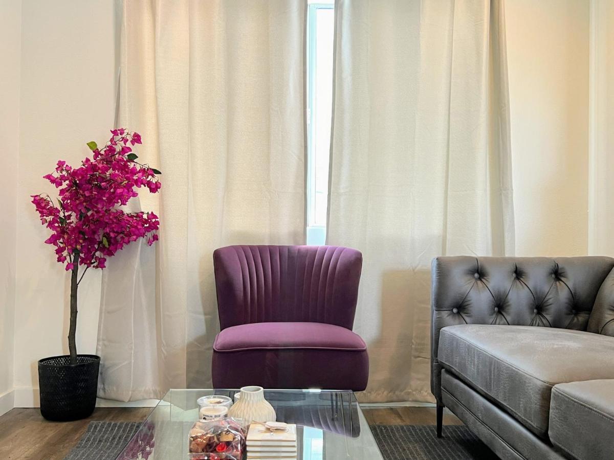 Hollywood Purple Habitat Villa ลอสแอนเจลิส ภายนอก รูปภาพ